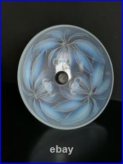 Coupe opalescente signée G? Vallon, décor cerises Art déco 1930