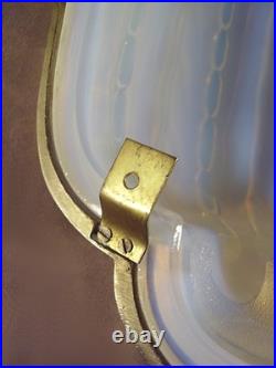 EJG EZAN Série de quatre appliques d'angle art déco verre opalescent signées