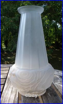 ESPAIVET VASE ART DÉCO EN VERRE SATINÉ 1920/1930 H 27 cm SIGNÉ