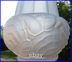 ESPAIVET VASE ART DÉCO EN VERRE SATINÉ 1920/1930 H 27 cm SIGNÉ