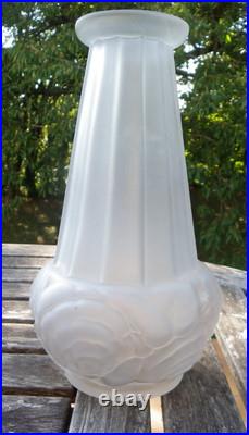 ESPAIVET VASE ART DÉCO EN VERRE SATINÉ 1920/1930 H 27 cm SIGNÉ