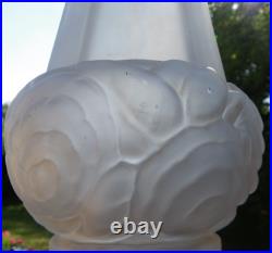 ESPAIVET VASE ART DÉCO EN VERRE SATINÉ 1920/1930 H 27 cm SIGNÉ