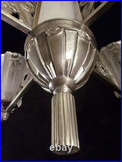 Ejg Lustre Art Déco En Bronze Nickelé Et Tulipes En Verre Pressé 1930