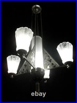 Ejg Lustre Art Déco En Bronze Nickelé Et Tulipes En Verre Pressé 1930