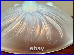 Etling Grande coupe Art Deco en verre opalescent signée