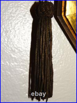 Exceptionnel Miroir Art Déco Moulures Dorures Verre Biseauté Pompon en Métal