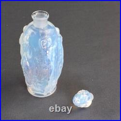 Flacon à Parfum Verre Opalescent Nymphes Nues Dansantes Verrier Sabino Art Déco