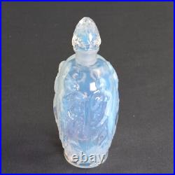 Flacon à Parfum Verre Opalescent Nymphes Nues Dansantes Verrier Sabino Art Déco