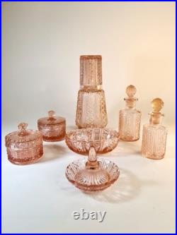 Garniture de toilette Art Déco rose poudré Verrerie de Scailmont