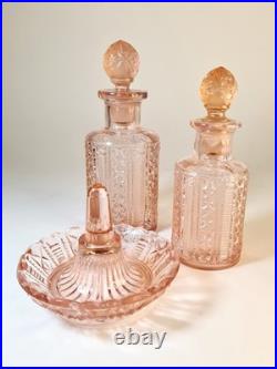 Garniture de toilette Art Déco rose poudré Verrerie de Scailmont