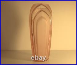 Grand Vase Art Deco Eventail Gratte-Ciel Verre Presse Rose Satine Acide 1930 Grand Vase Art Deco Eventail Gratte-Ciel Verre Presse Rose Satine Acide 1930