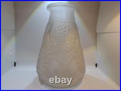 Grand Vase Art Déco en Verre Moulé Irisé Signé Dessous Muller Frères Lunéville