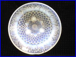 Grande Coupe Art Deco Verre Opalescent Décor Relief Geometrique Glass Cup