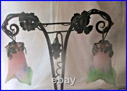 Grande Lampe Art Deco En Fer Forgé 2 Tulipes Pate De Verre Le Verre Francais