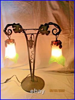 Grande Lampe Art Deco En Fer Forgé 2 Tulipes Pate De Verre Le Verre Francais