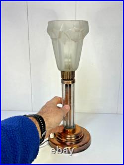 LAMPE ART DÉCO MONTURE TÔLE CUIVRÉ ET TUBES EN VERRE TULIPE STYLE DEGUÉ XXème