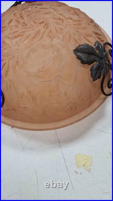 LUSTRE ART DECO Vasque Pate de Verre Rose et Ferronnerie