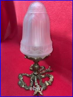 Lampe Art Déco Bronze Patiné Tulipe Verre Dépoli Décor Rubans XXe