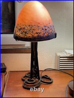 Lampe Champignon Style Art Deco En Fer Et Verre Marmoréen