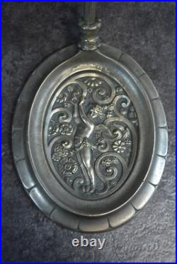 Lampe En Bronze Art Deco Décor Ange Et Pate De Verre Muller ref AP137