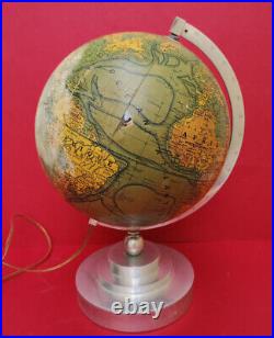 Lampe Globe terrestre en verre et aluminium par J. Forest Période Art deco 1930