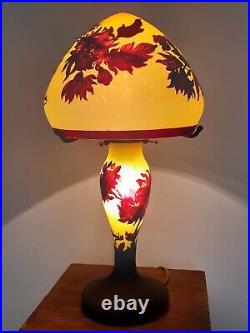 Lampe TIP SCHNEIDER Art Déco FLEURS pâte verre signée Art Nouveau? PETIT PRIX