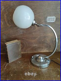 Lampe à poser bureau chevet ancienne articulée chromée opaline art déco lumsm54