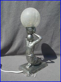 Lampe art deco 1930 statue femme danseuse globe en verre sculpture veilleuse