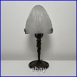 Lampe champignon style et epoque Art Deco obus verre dépoli