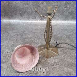 Lampe en fer forgé et pate de verre art déco ref AP174