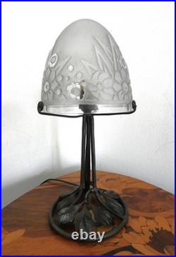 Lampe époque Art Déco fer forgé et globe gravé acide ERA Muller Daum