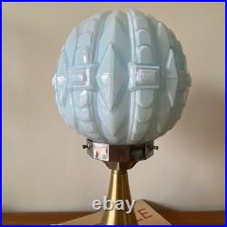 Lampe vintage art déco moderniste verre opaline bleu et laiton LAMP-7649