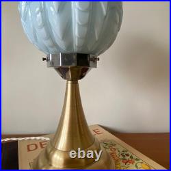 Lampe vintage art déco moderniste verre opaline bleu et laiton LAMP-7649