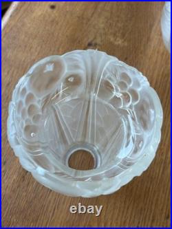 Lot 3 Tulipes décor de Fruits verre moulé pressé art Deco à identifier