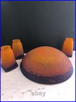 Lot D'un Plafonnier Et De 3 Tulipes Art Déco Müller Frère Lunéville