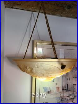 Lustre Art Déco ancien en verre rose moulé Suspension fleurie vintage Lustre Art Déco ancien en verre rose moulé Suspension fleurie vintage