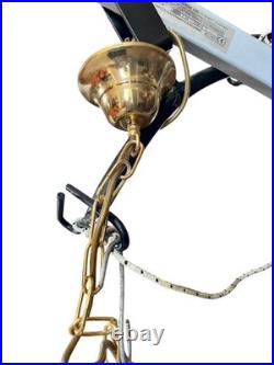 Lustre Art Déco en verre satiné et laiton signé Murano Arts