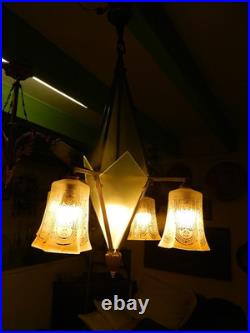 Lustre Art déco avec 4 tulipes et des verres dépoli