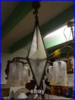 Lustre Art déco avec 4 tulipes et des verres dépoli