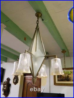Lustre Art déco avec 4 tulipes et des verres dépoli