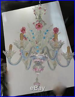 Lustre murano a 6 lumieres en verre bleu opalescent et pate de verre rose