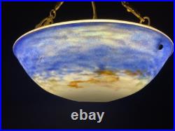 Lustre suspension vasque Art Déco en pâte de verre signée Lorrain