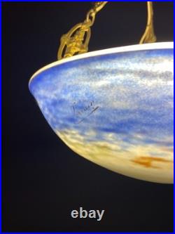 Lustre suspension vasque Art Déco en pâte de verre signée Lorrain