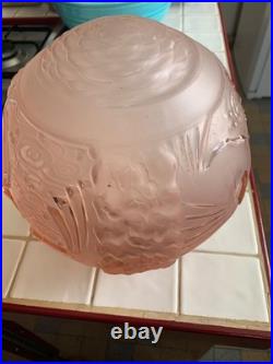 MULLER FRERES LUNEVILLE Boule en Verre Dépoli rose ART DECO