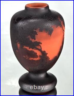 MULLER Frères Lunéville Vase Paysage Lacustre Pâte de Verre Gravé ART DECO