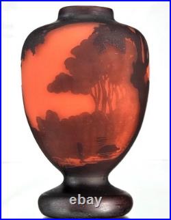 MULLER Frères Lunéville Vase Paysage Lacustre Pâte de Verre Gravé ART DECO