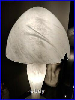 Magnifique Lampe Champignon En Pte De Verre Blanc Laiteux Art Déco