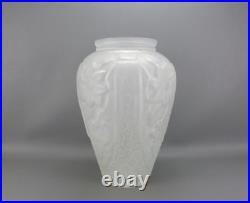 Magnifique grand vase en verre dépoli de style art déco, signé MADE IN FRANCE