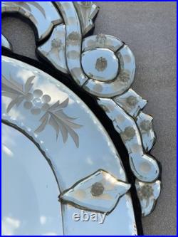 Miroir Vénitien Ancien Gravé Biseauté Fronton Floral Verre Mercuré 80 cm
