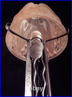 Muller Frères Lampe Art Déco En Fer Forgé & Dôme En Verre Pressé 1930 Muller Frères Lampe Art Déco En Fer Forgé & Dôme En Verre Pressé 1930